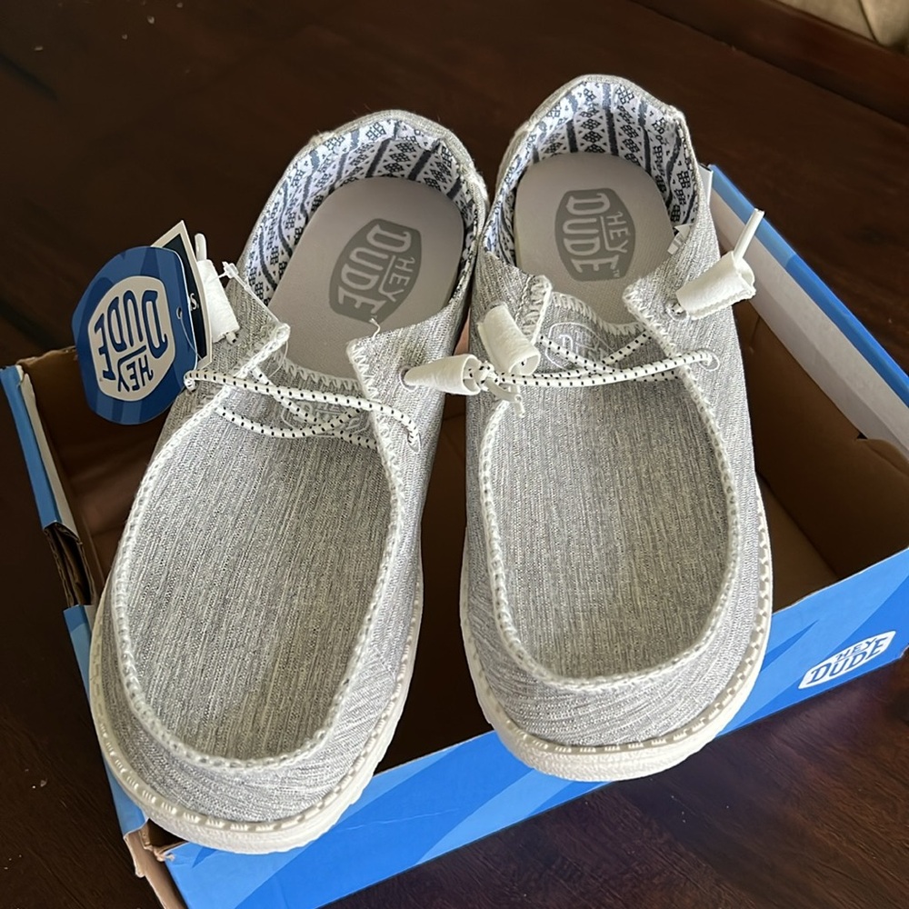 NWT Hey Dude women’s Wendy. Size 9.